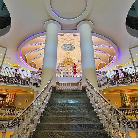 Resort Crystal Sunset Luxury &